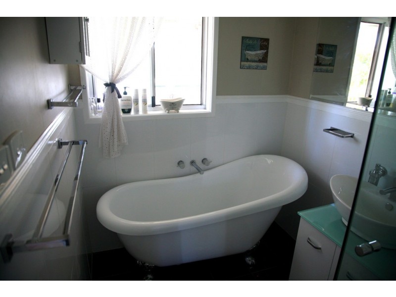 25 Joanne Crescent, Thornlands QLD 4164