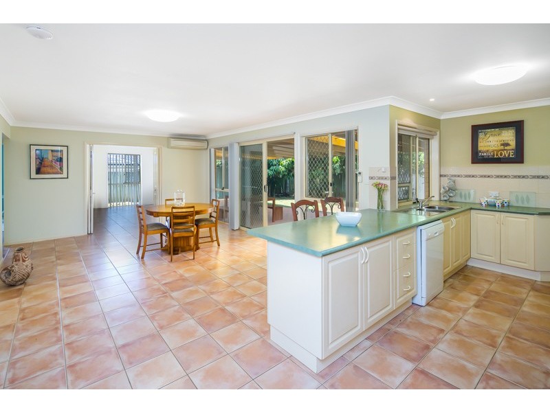 5 Pleasant Court, Cleveland QLD 4163