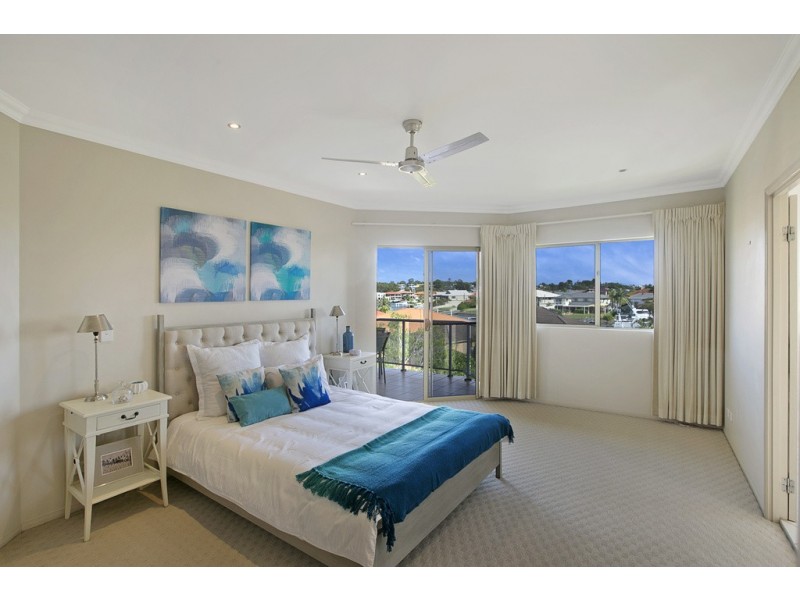 10-12 Esperance Court, Raby Bay QLD 4163