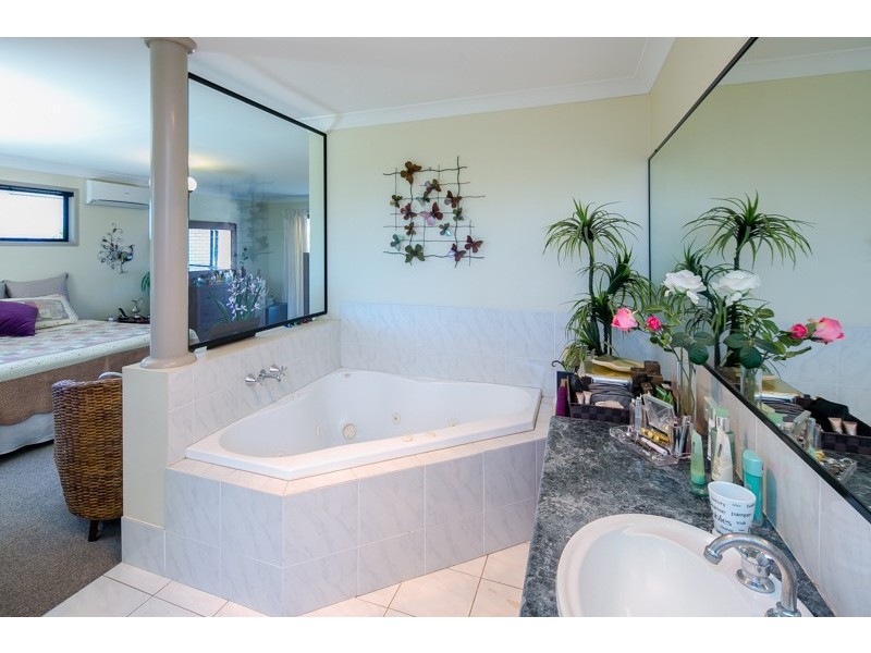 4 Opal Court, Alexandra Hills QLD 4161