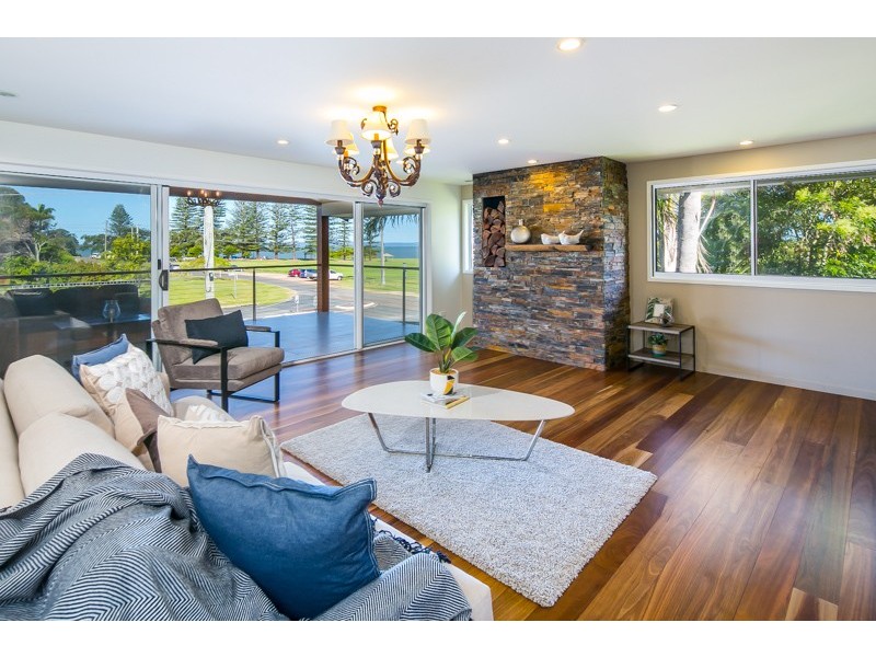 74 Shore Street East, Cleveland QLD 4163