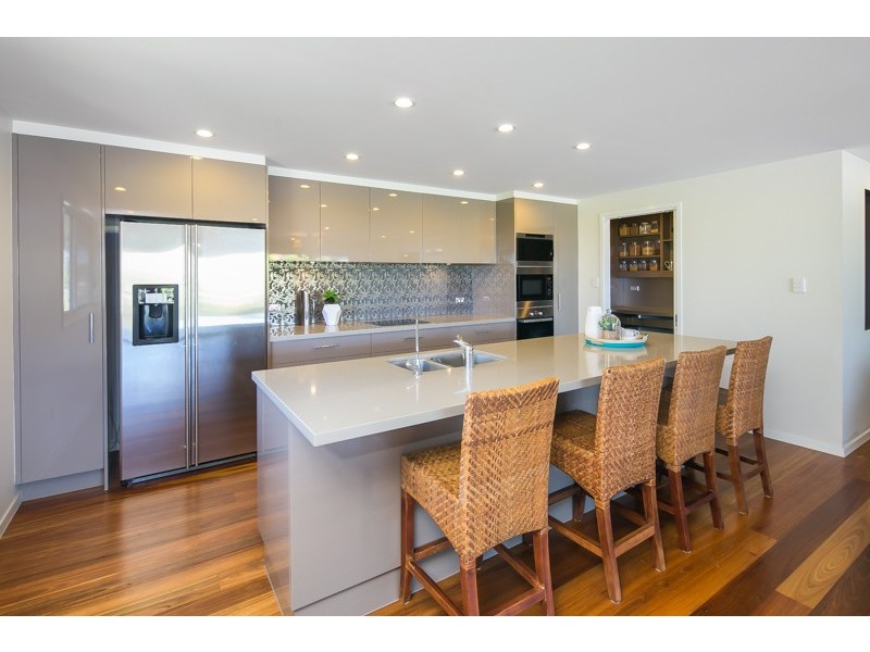 74 Shore Street East, Cleveland QLD 4163