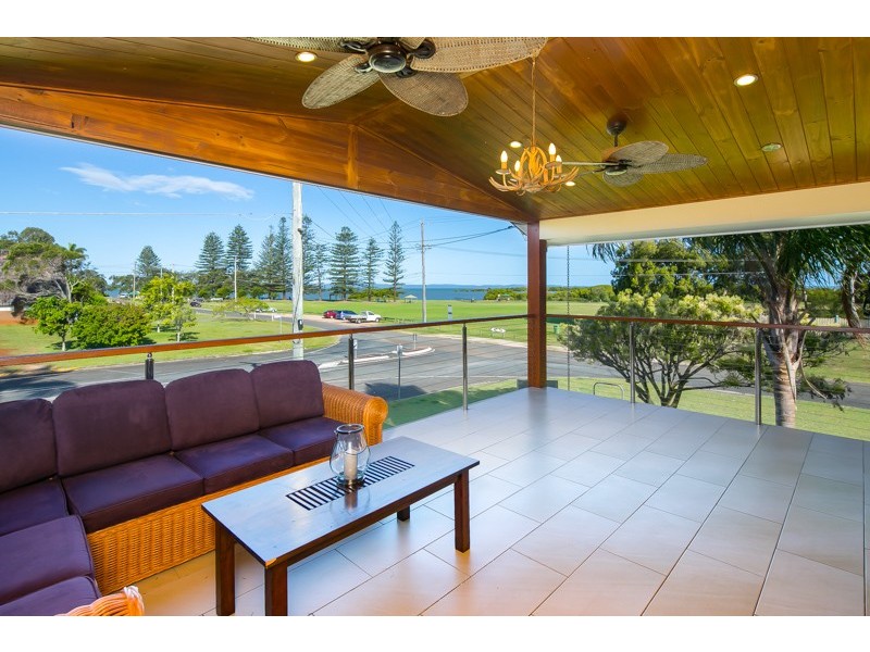 74 Shore Street East, Cleveland QLD 4163