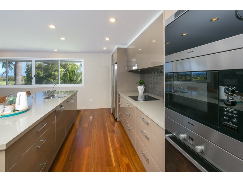 74 Shore Street East, Cleveland QLD 4163