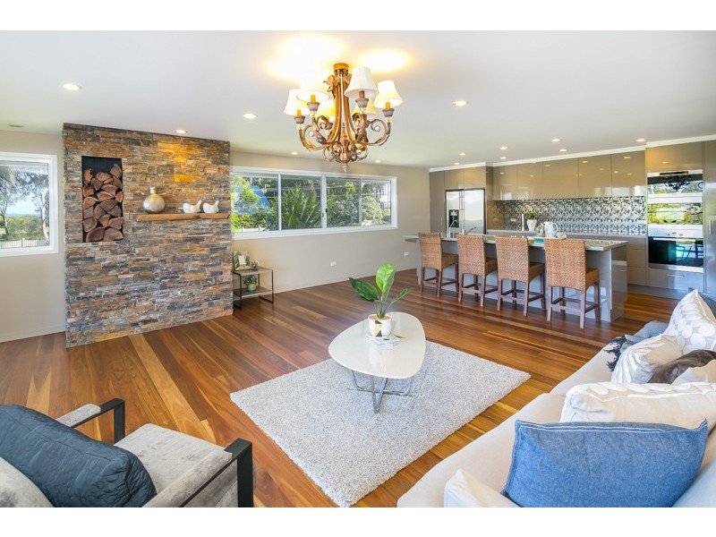 74 Shore Street East, Cleveland QLD 4163