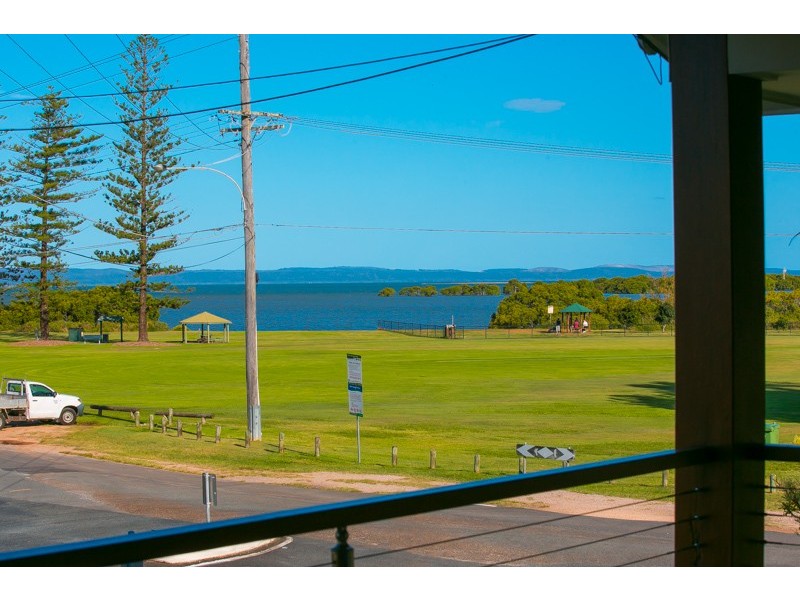 74 Shore Street East, Cleveland QLD 4163