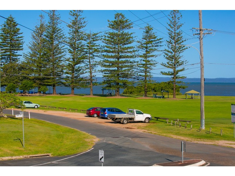 74 Shore Street East, Cleveland QLD 4163