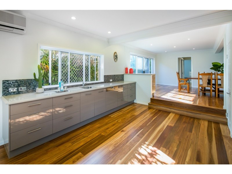 74 Shore Street East, Cleveland QLD 4163