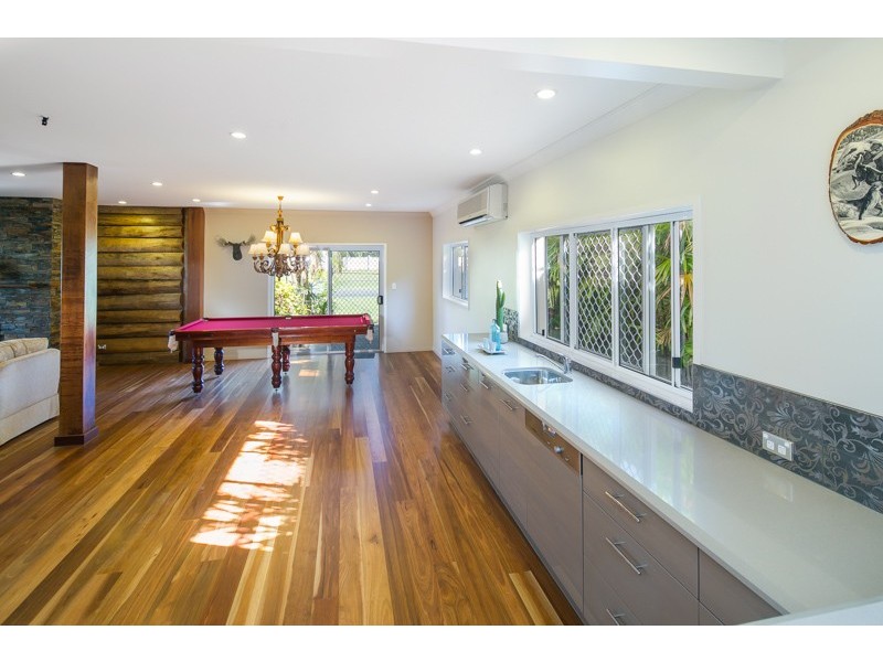 74 Shore Street East, Cleveland QLD 4163