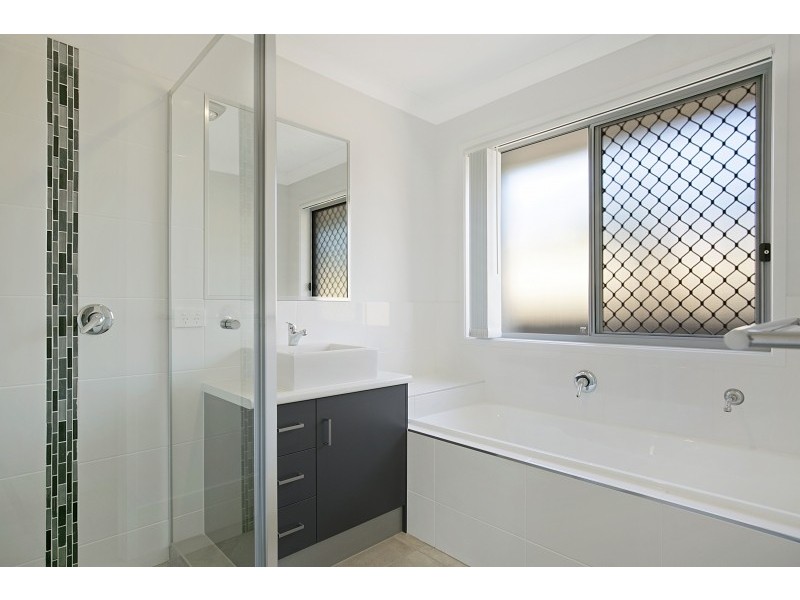 2/64 Lawn Terrace, Capalaba QLD 4157