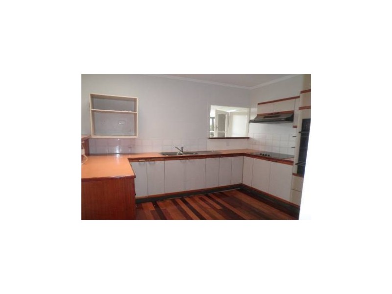 364 Bloomfield Street, Cleveland QLD 4163