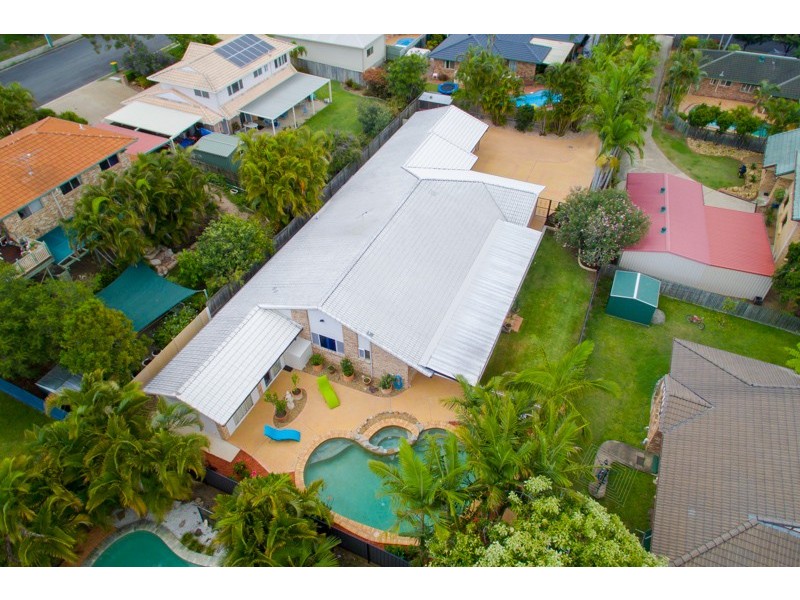87 Barron Road, Birkdale QLD 4159