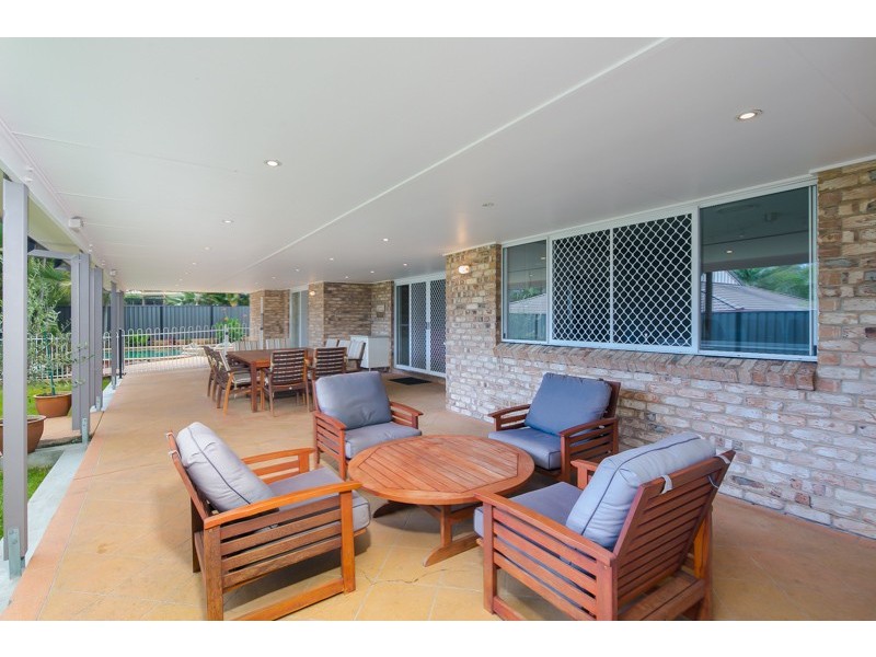 87 Barron Road, Birkdale QLD 4159