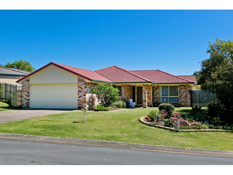 1 Potts Place, Redland Bay QLD 4165