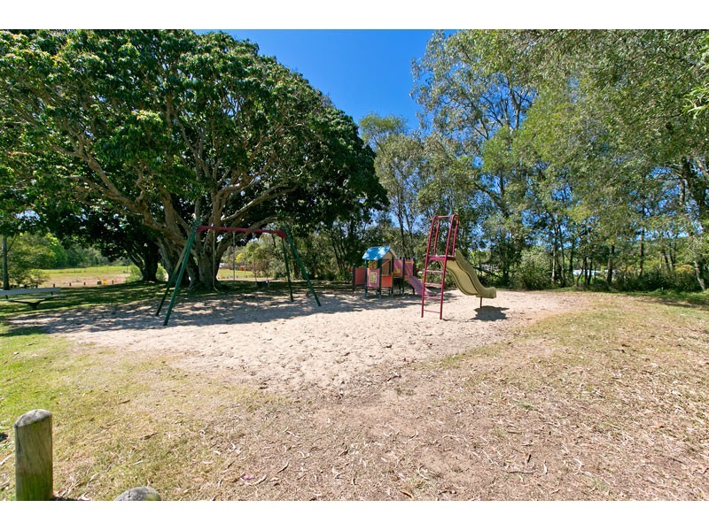 1 Potts Place, Redland Bay QLD 4165
