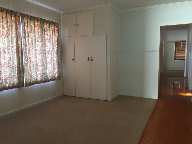 129 South Street, Cleveland QLD 4163