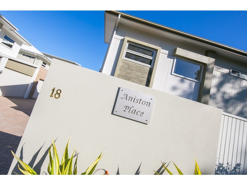 18 Bainbridge Street, Ormiston QLD 4160