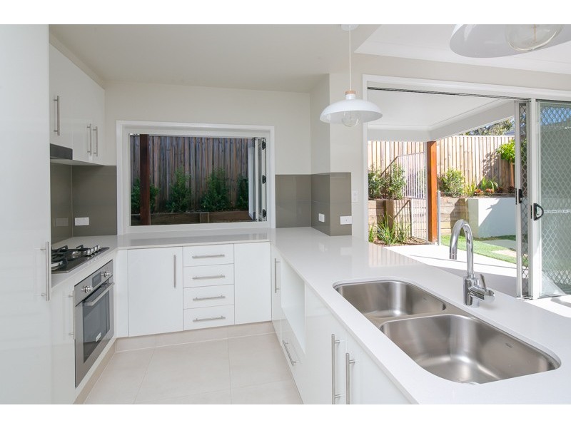 18 Bainbridge Street, Ormiston QLD 4160