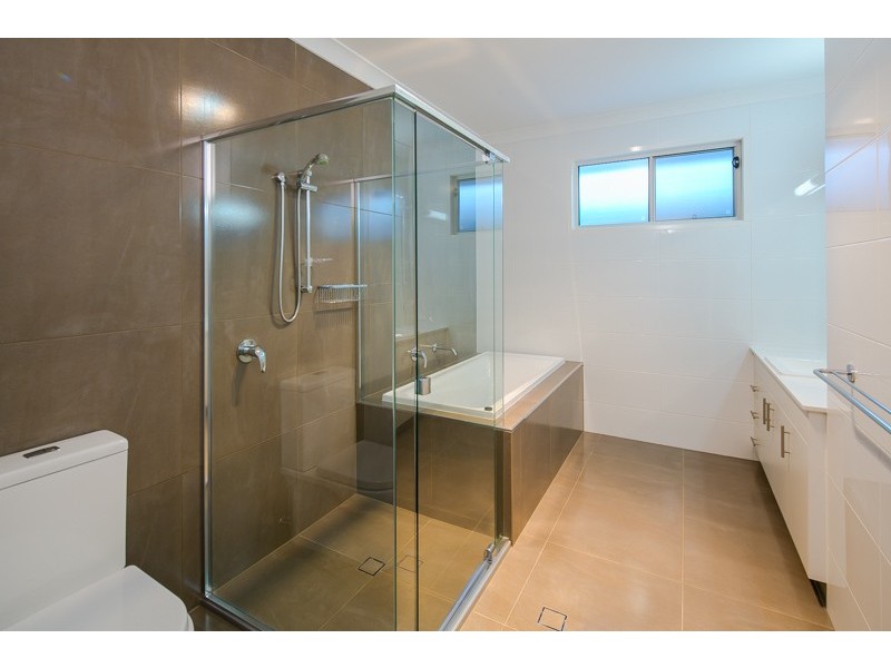18 Bainbridge Street, Ormiston QLD 4160
