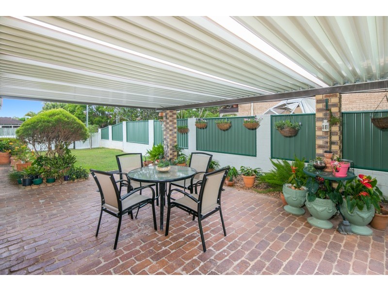 1 Whiting Place, Manly West QLD 4179