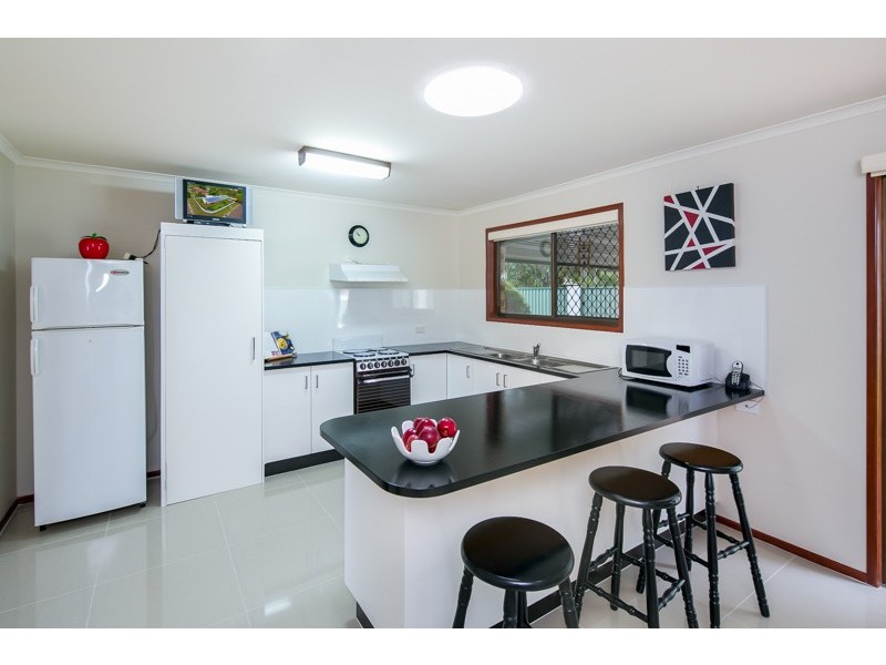 1 Whiting Place, Manly West QLD 4179
