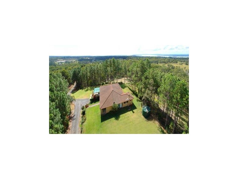 62 Giles Road, Redland Bay QLD 4165