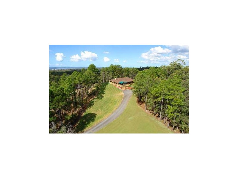 62 Giles Road, Redland Bay QLD 4165