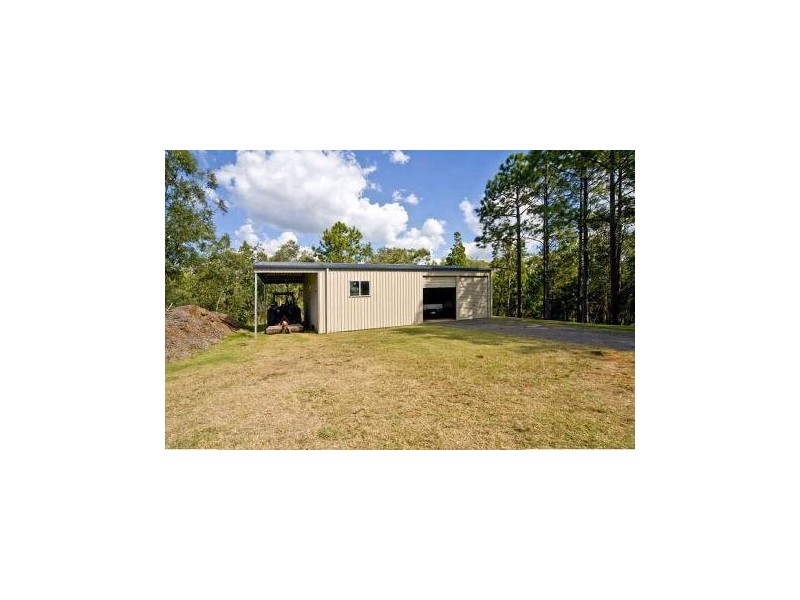 62 Giles Road, Redland Bay QLD 4165