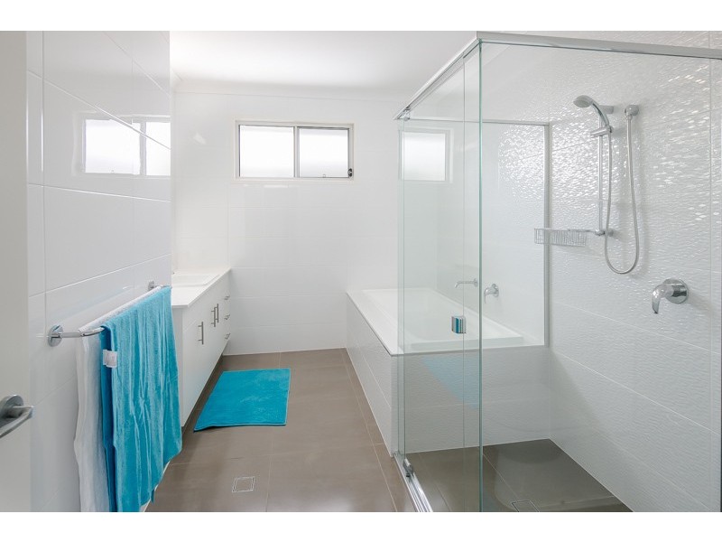 Ormiston QLD 4160