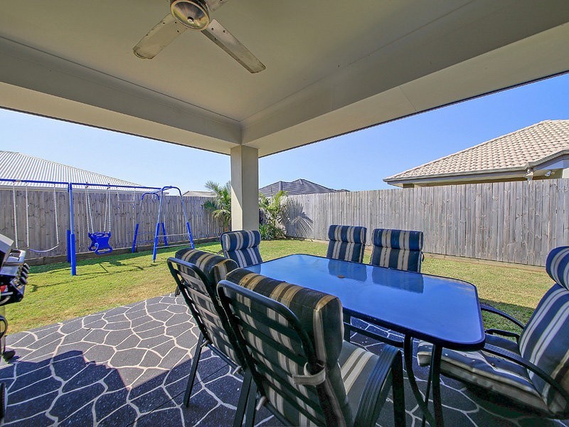 7 Estuary Avenue, Victoria Point QLD 4165
