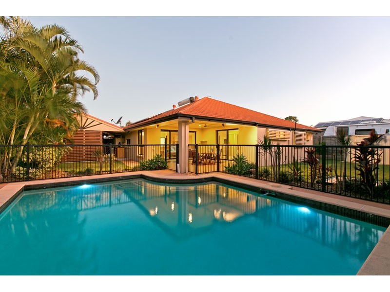 30 Trafalgar Vale Avenue, Wellington Point QLD 4160