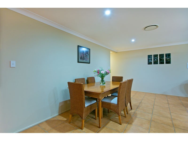 30 Trafalgar Vale Avenue, Wellington Point QLD 4160