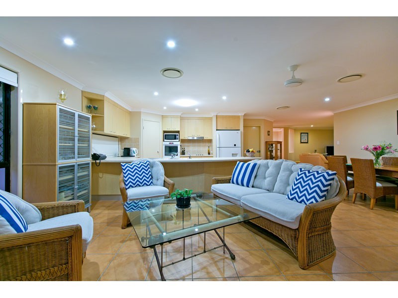 30 Trafalgar Vale Avenue, Wellington Point QLD 4160