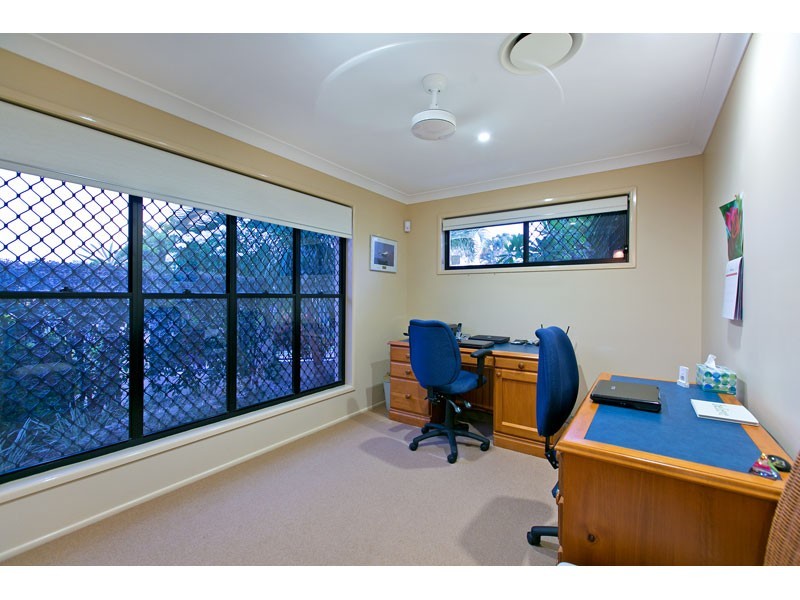 30 Trafalgar Vale Avenue, Wellington Point QLD 4160