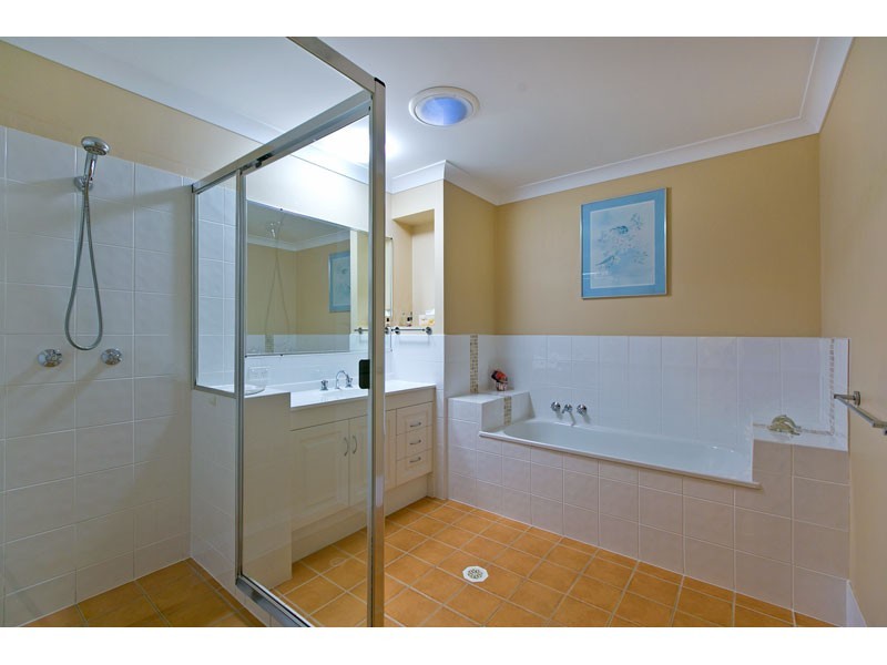 30 Trafalgar Vale Avenue, Wellington Point QLD 4160