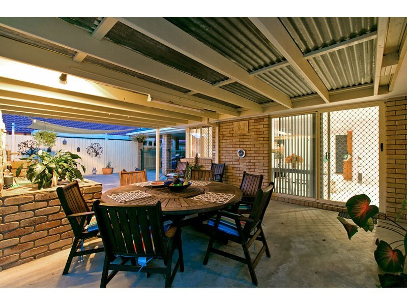 4 Stonebridge Street, Alexandra Hills QLD 4161