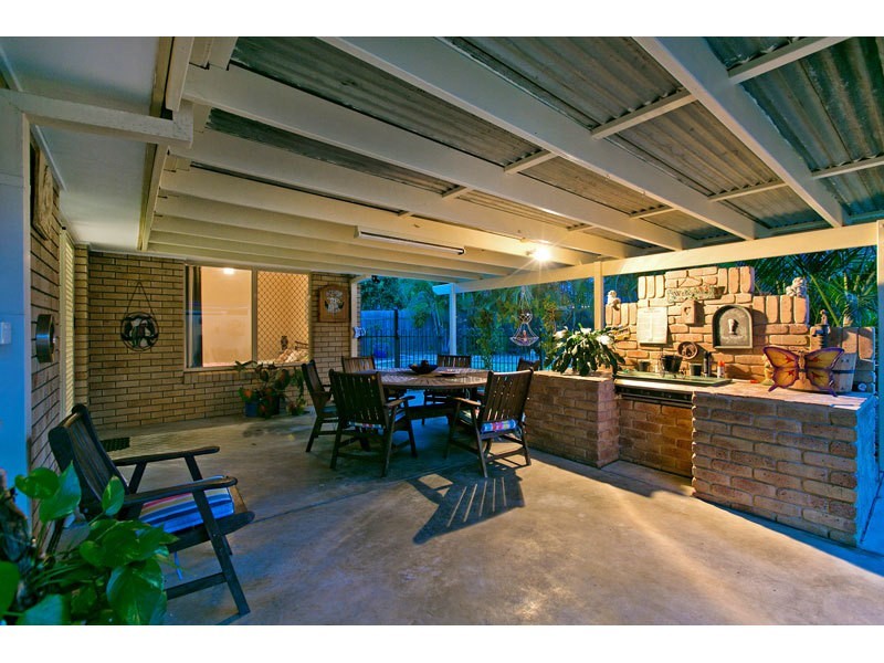 4 Stonebridge Street, Alexandra Hills QLD 4161