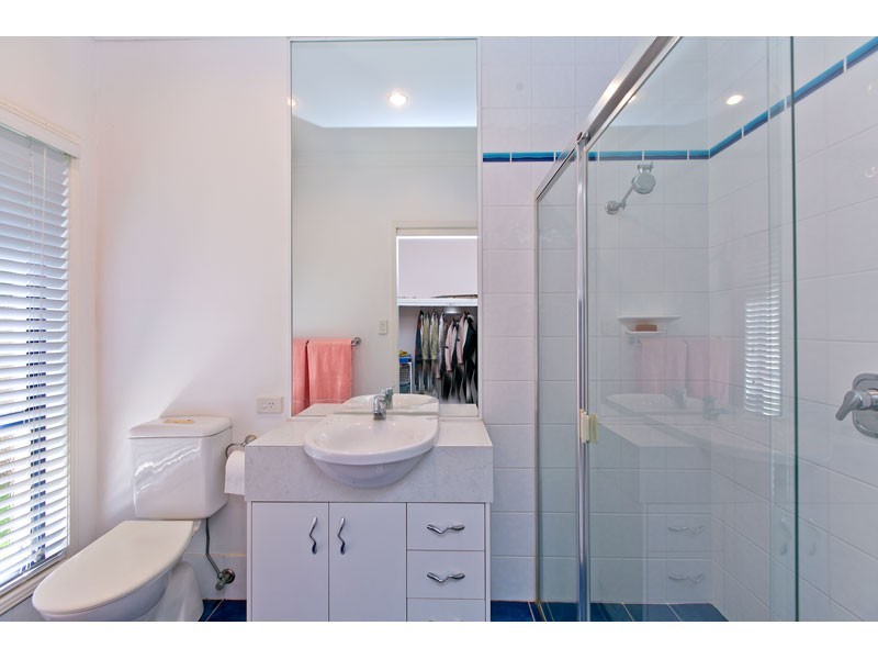 16 Moreton View Parade, Redland Bay QLD 4165