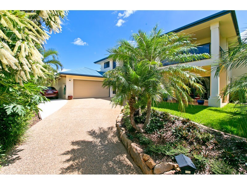16 Moreton View Parade, Redland Bay QLD 4165
