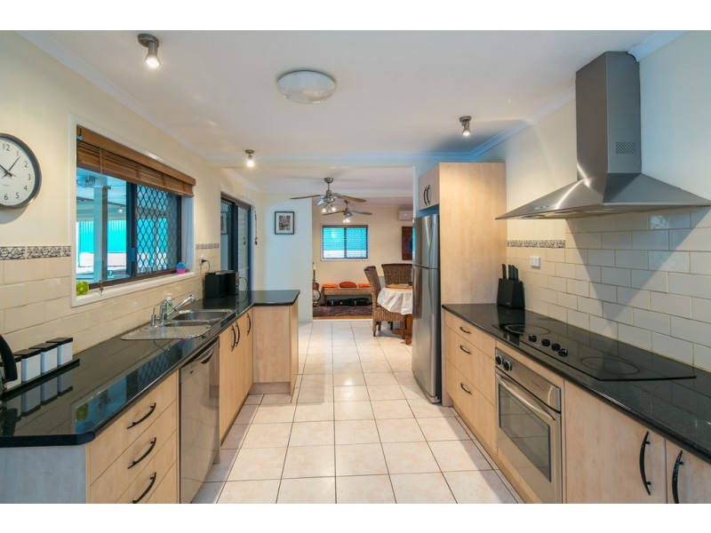 7 Jacaranda Road, Capalaba QLD 4157