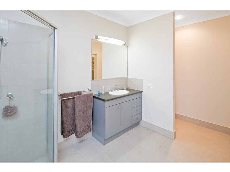 22 Gretchen Cct, Thornlands QLD 4164