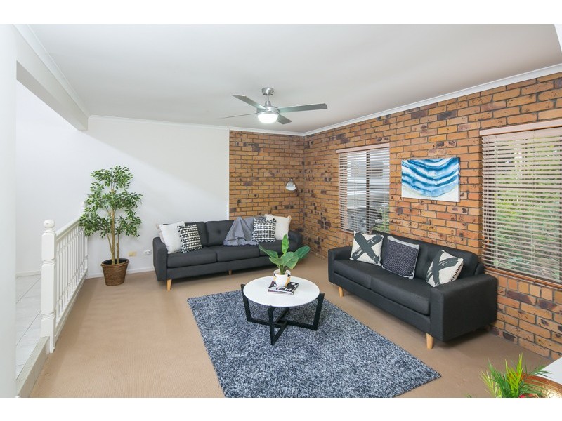 37 Catherine St, Birkdale QLD 4159