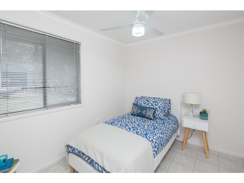 37 Catherine St, Birkdale QLD 4159