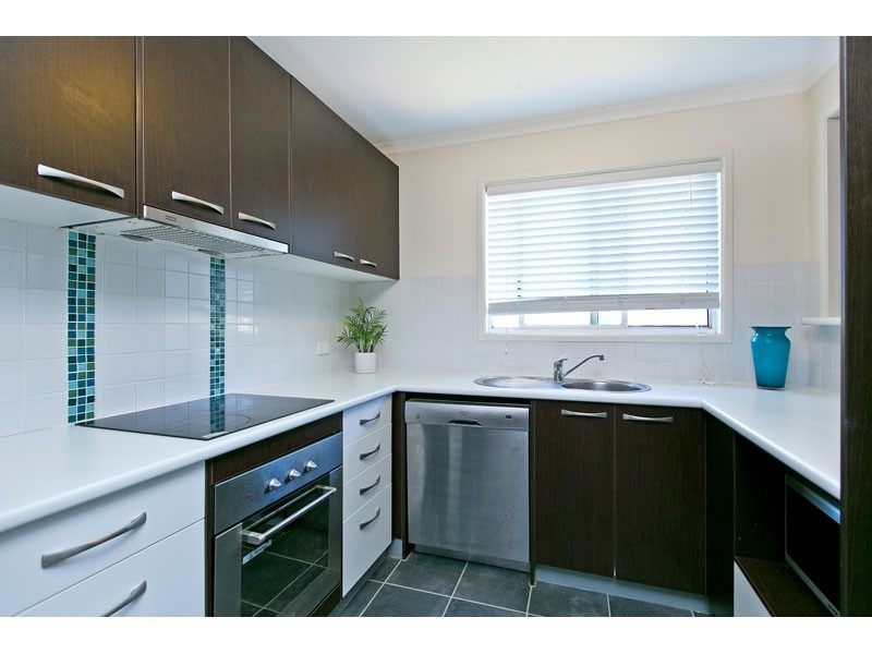 66 Thomas Street, Birkdale QLD 4159