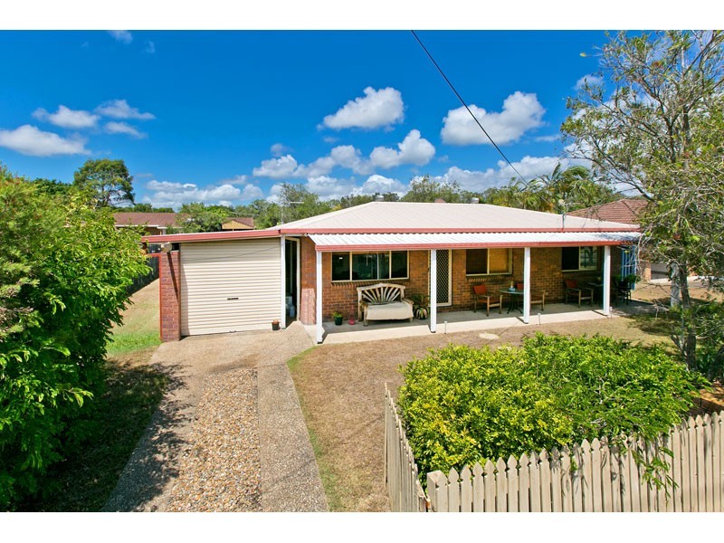 19 Anita Street, Redland Bay QLD 4165