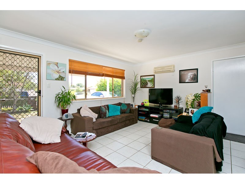 19 Anita Street, Redland Bay QLD 4165