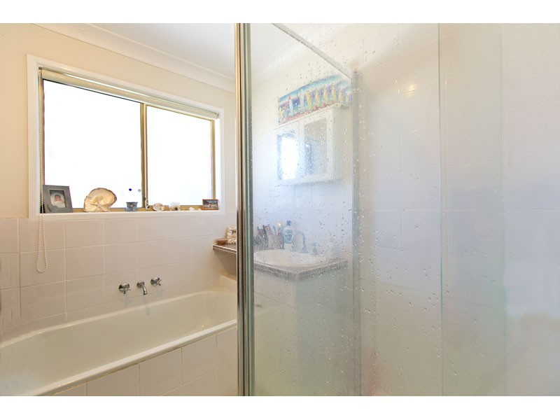 19 Anita Street, Redland Bay QLD 4165