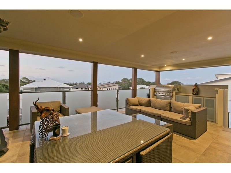 13 Bay Crest Place, Thornlands QLD 4164