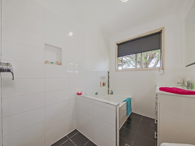 27 Albicore Drive, Thornlands QLD 4164