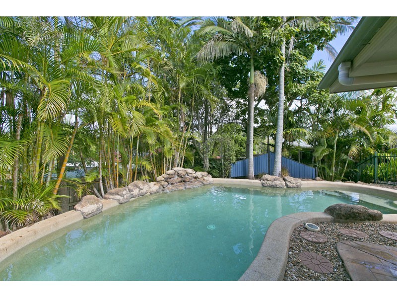 3 Queensbury Street, Wellington Point QLD 4160